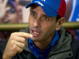 Capriles añade que renunciar a la exigencia de los derechos ciudadanos se traduce como el fin de la democracia. ARCHIVO /