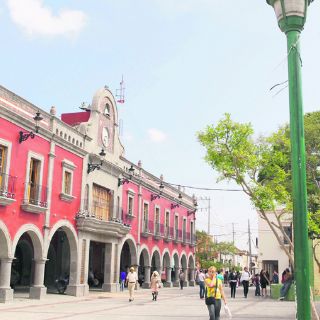 Puerto Vallarta y Tonalá, sin pagar a Pensiones