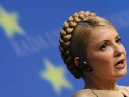 Los manifestantes gritan lemas en alusión a la exprimera ministra y líder opositora, Yulia Timoshenko, encarcelada por abuso de poder. ARCHIVO /