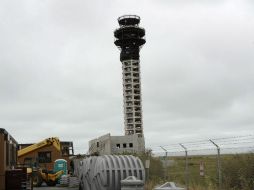 La torre de control de aeropuerto de la capital no registra ningún objeto. ARCHIVO /