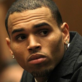 Amenazan de muerte a Chris Brown