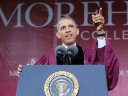 El presidente habla sobre la discriminación durante un discurso en la ceremonia de graduación de la Universidad Morehouse College. EFE /