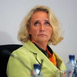 Piden al Cisen datos de viáticos durante sexenio pasado