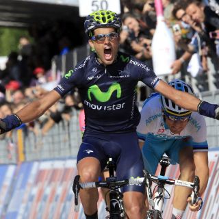Intxausti gana la décimosexta etapa del Giro