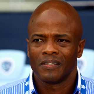 Dely Valdés convoca a legionarios para partido contra México