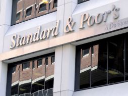 S&P expuso que el principal impulsor de la banca en México fue el aumento de 20 por ciento en el otorgamiento de créditos al consumo. ARCHIVO /