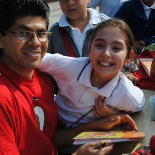 Protagonista rojo de un solo ojo
