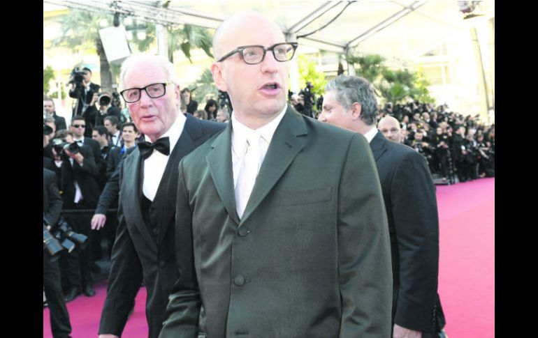 El reciente trabajo de Soderbergh, al centro, fue bien recibido por el público y la crítica en Cannes. AP /