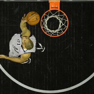 Vence Spurs 93-89 a Grizzlies