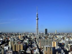 Con sus 634 metros de altura, la torre cumple un año. AFP /