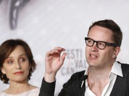 El director Nicolas Winding Refn y la actriz Kristin Scott Thomas durante la rueda de prensa de la película ''Sólo Dios perdona''. EFE /