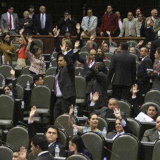 Diputados inician debate sobre reforma financiera