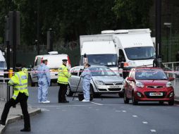 Durante el ataque, un soldado resulta muerto y los presuntos responsables son heridos por la policía. EFE /