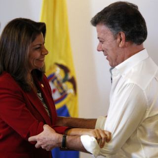 Chinchilla y Santos firman Tratado de Libre Comercio