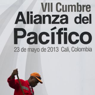 Aguacero retrasa inauguración de la Cumbre Alianza del Pacífico