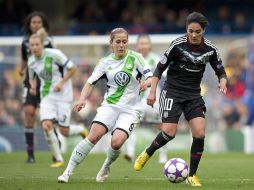 Acción del partido celebrado en la cancha de Stamford Bridge entre el Wolfsburgo y Lyon. AFP /