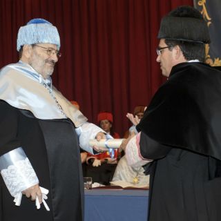 Umberto Eco recibe Doctorado Honoris Causa