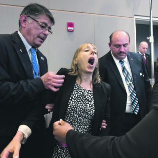 A Obama le urge cerrar prisión de Guantánamo