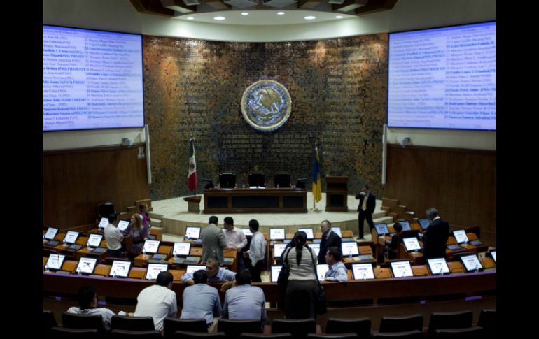 Esta iniciativa deberá ser sometida a discusión en el pleno del Congreso. ARCHIVO /