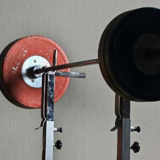 Medallistas mundiales de pesas desfilan en ON 2013