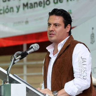 Buscan reducir tarifa notarial para viviendas