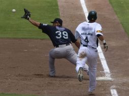 Los Delfines del Carmen vencieron este viernes a Leones de Yucatán por paliza de 13-4, en el primer juego de la serie. ARCHIVO /