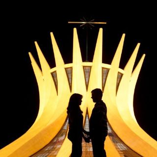 París rinde homenaje al arquitecto Oscar Niemeyer