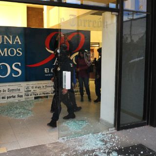 Dañan fachada de ''El Siglo de Torreón'' en tiroteo