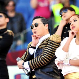 Abuchean a Psy en el Estadio Olímpico de Roma