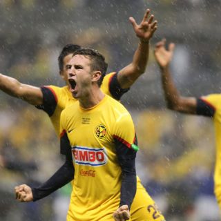 Las Águilas emparejan al Rebaño