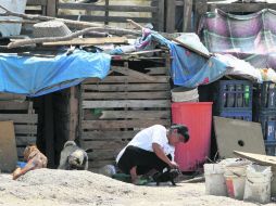 Según cifras de 2010 publicadas por el Inegi, la pobreza impacta a 52 millones de mexicanos. EL INFORMADOR /