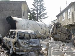 La explosión de la pipa en Xalostoc dejó 27 muertes, decenas de heridos y daños en 35 viviendas y 29 vehículos. ARCHIVO /