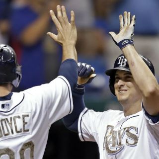 Kelly Johnson fulmina a los Marlins con cuadrangulares