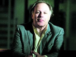 Memorias. Los artículos tienen una inclinación “involuntariamente autobiográficos”, dice el escritor Javier Marías. ESPECIAL /