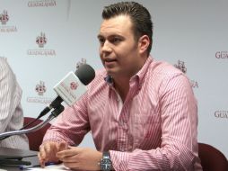 El regidor César Guillermo Ruvalcaba Gómez anuncia la estrategia de intervención que  emprenderá el municipio.  /