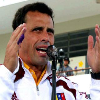 Capriles llega a Bogotá para reunión con presidente colombiano
