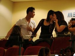 El futbolista portugués Cristiano Ronaldo asiste al concierto de la cantante barbadense Rihanna. EFE /