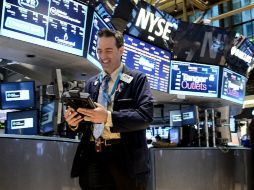 Wall Street cierra con un descenso en el Dow Jones, con lo que borra todo lo ganado en la víspera. EFE /