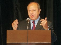 Carlos Romero Deschamps revisará el Contrato Colectivo de Trabajo y el tabulador de salarios de la paraestatal. ARCHIVO /