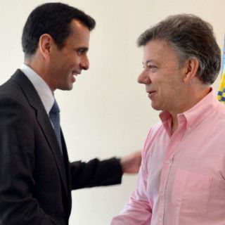 La visita de Capriles a Santos confirma conspiración: Jaua