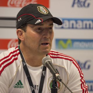 'Chepo' se resigna a no contar con Dos Santos