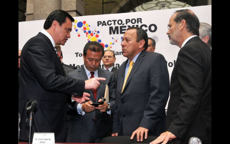 El Consejo Rector establecerá medidas para garantizar la equidad en las 14 entidades que celebrarán comicios. ARCHIVO /