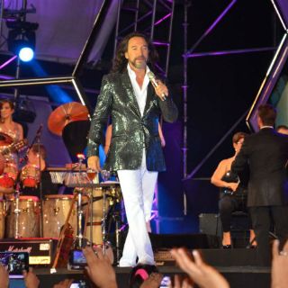 Marco Antonio Solís llena de romance y fans el Jardín Sur de Acapulco