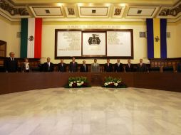 De seguir así la deuda, se estima que los pasivos con la banca comercial podría terminar de pagarse en 19 años.  /