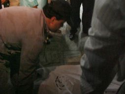 El cuerpo encontrado pertenece a un sujeto de aproximadamente 30 años de edad. ESPECIAL /