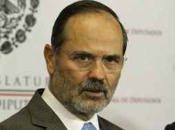 Gustavo Madero asegura que el pacto se concretó porque los partidos políticos que no están en el gobierno decidieron colaborar en él. ARCHIVO /