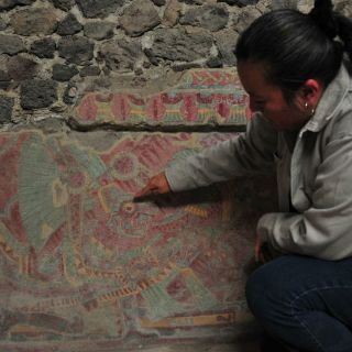 Equipo de especialistas registra pinturas de Teotihuacán