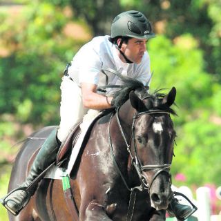 Javier Fernández se impone en 1.40 metros