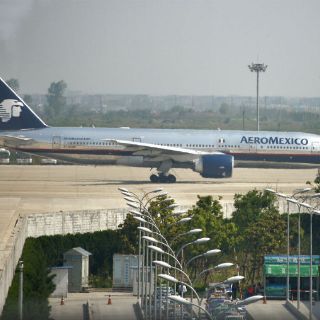 Evitan la huelga en Aeroméxico; van por nuevo modelo laboral