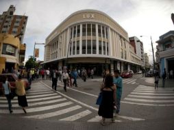 El nuevo edificio del CCEG será el mítico teatro Lux en la capital guatemalteca. ESPECIAL /